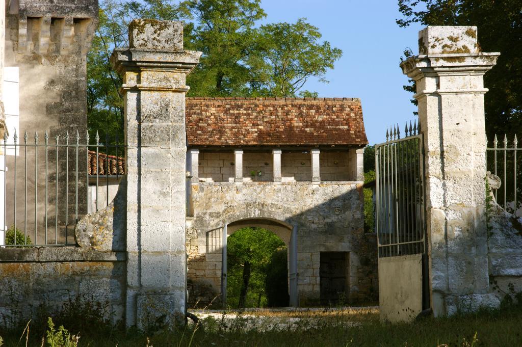 Puyrenier Chateau De La Combe מראה חיצוני תמונה